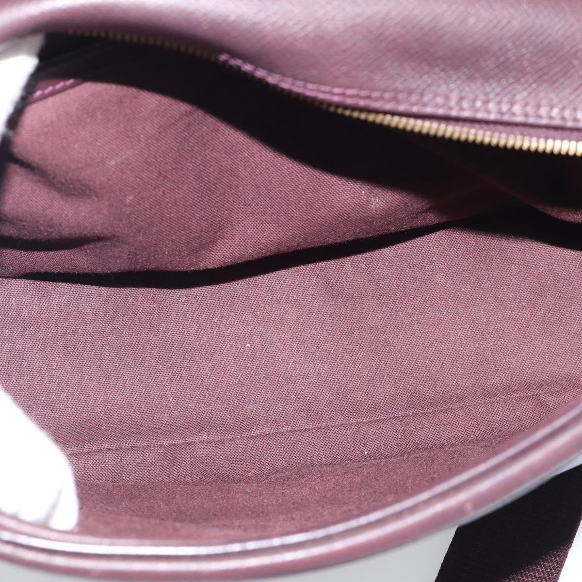 Louis Vuitton Reporter Taiga Leather, Burgundy, Leather, Shoulder Bag