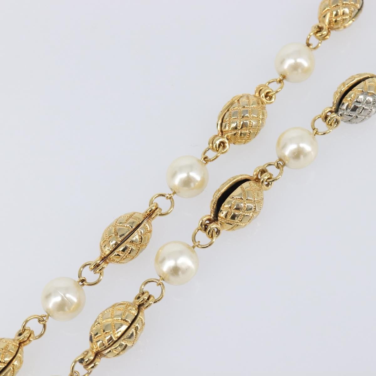 Chanel CC Necklace Faux Pearl and Metal, Gold, Metal, Necklace