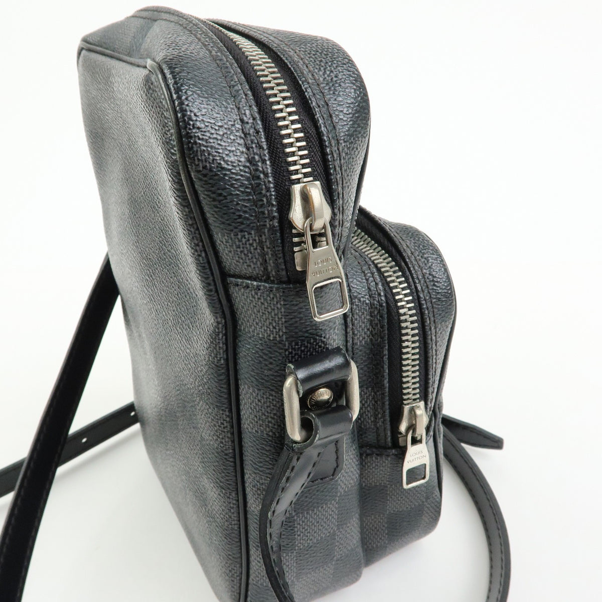 Louis Vuitton Rem Damier Graphite, Black, Canvas, Handbag
