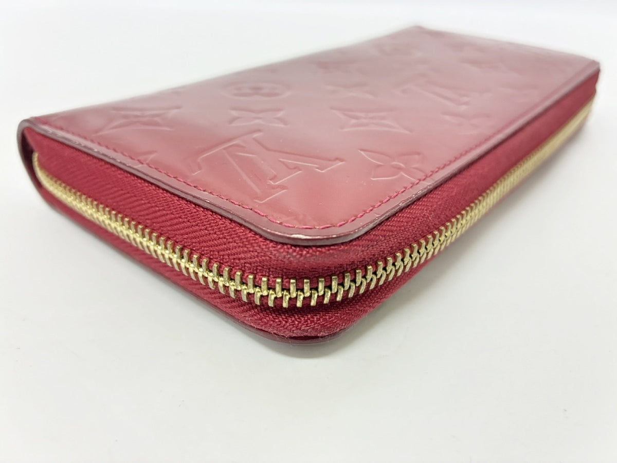 Louis Vuitton Zippy Monogram Vernis, Red, Patent Leather, Wallet