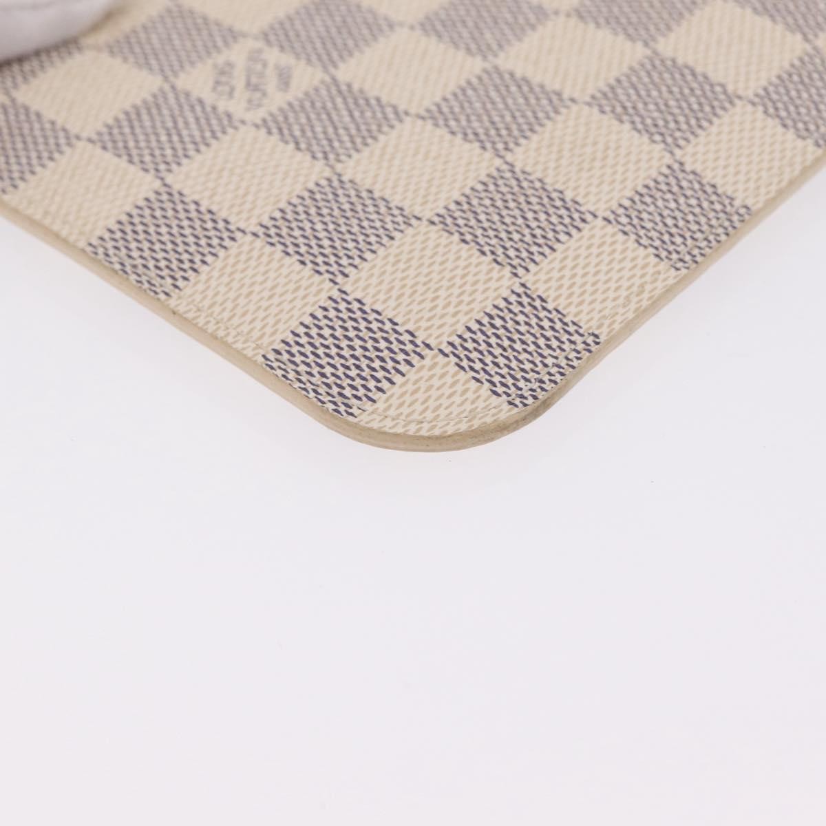 Louis Vuitton Neverfull Pochette Damier, White, Canvas, Clutch