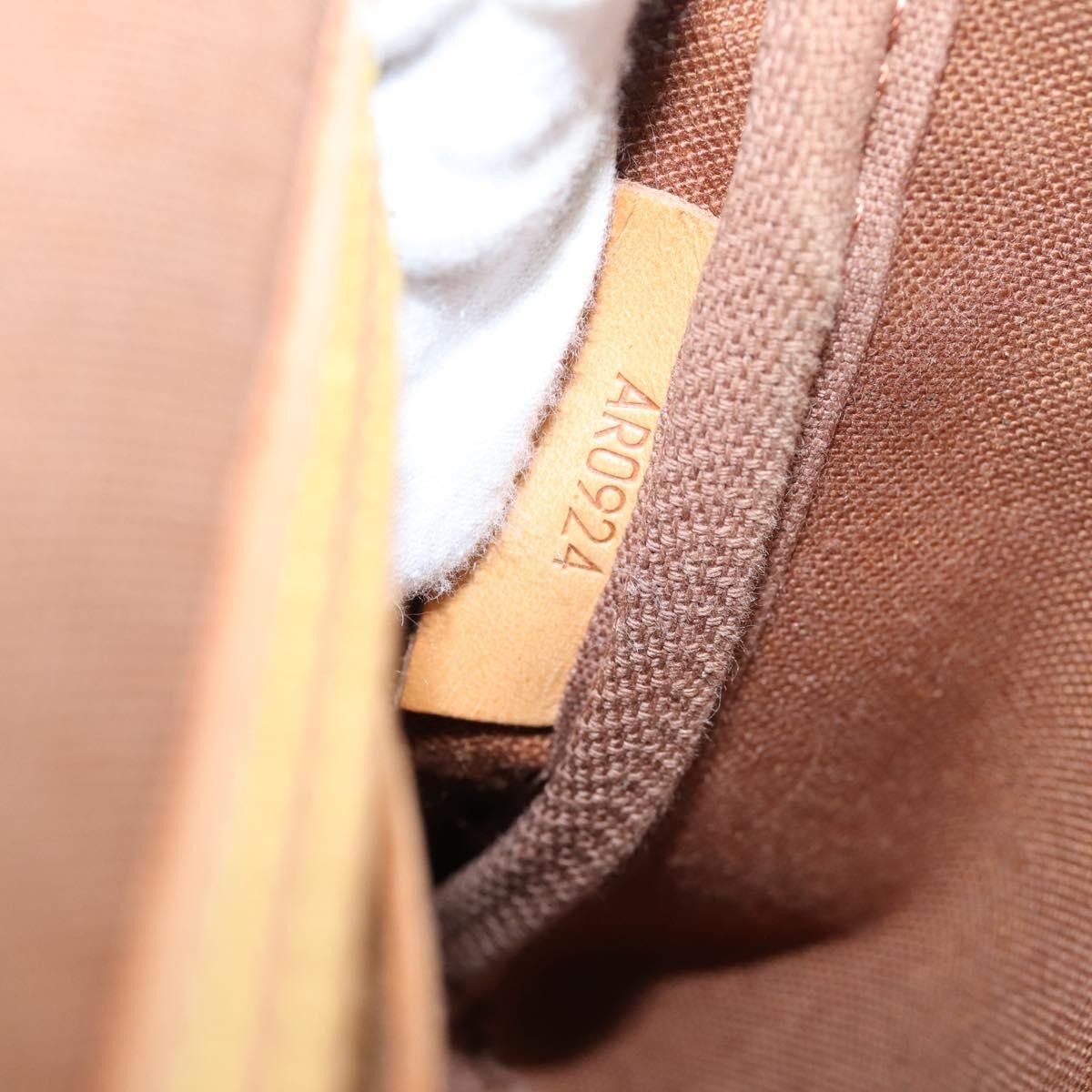 Louis Vuitton Sac Gibeciere Messenger Monogram Canvas, Brown, Canvas, Shoulder Bag