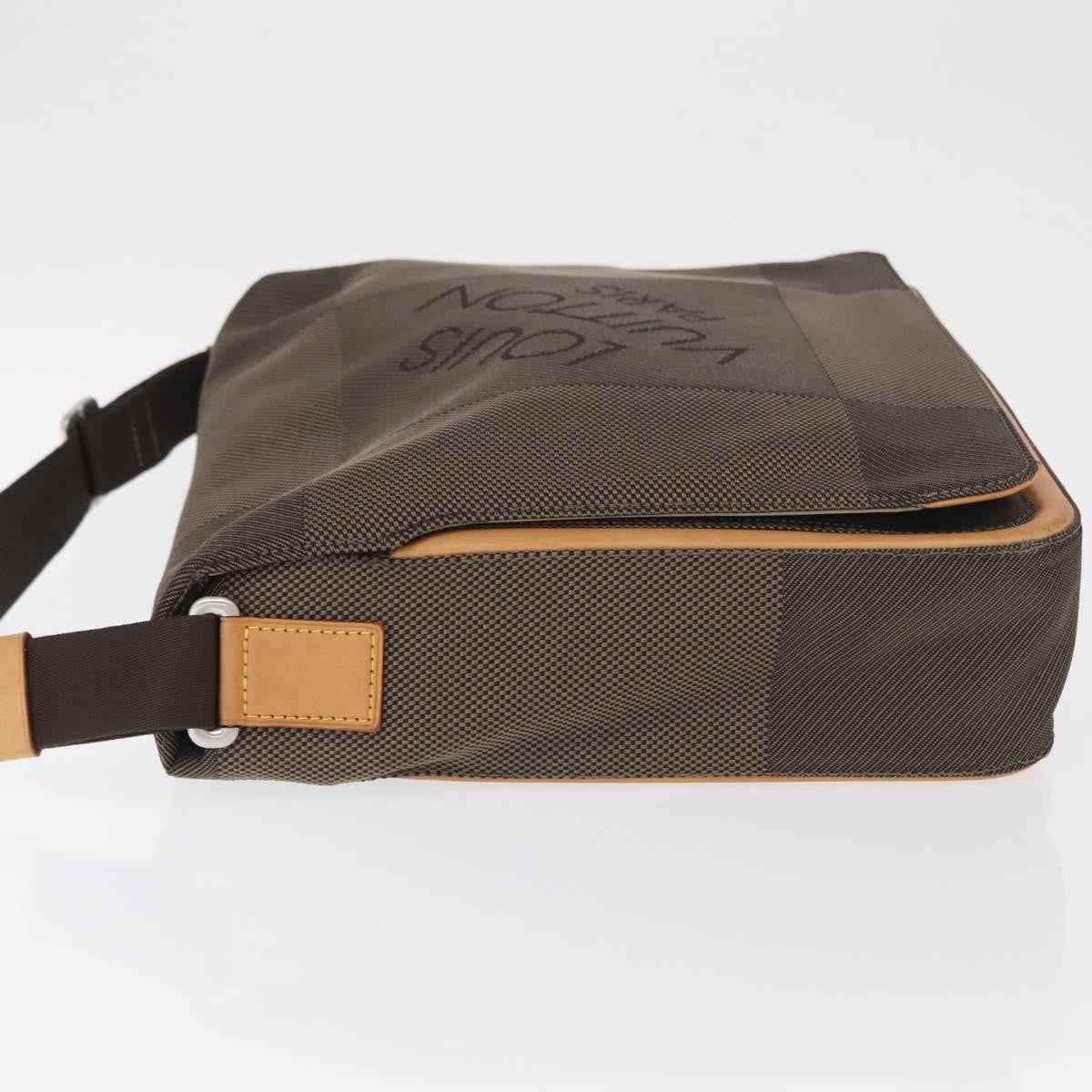 Louis Vuitton Terre Messenger Damier Geant Canvas, Brown, Canvas, Shoulder Bag