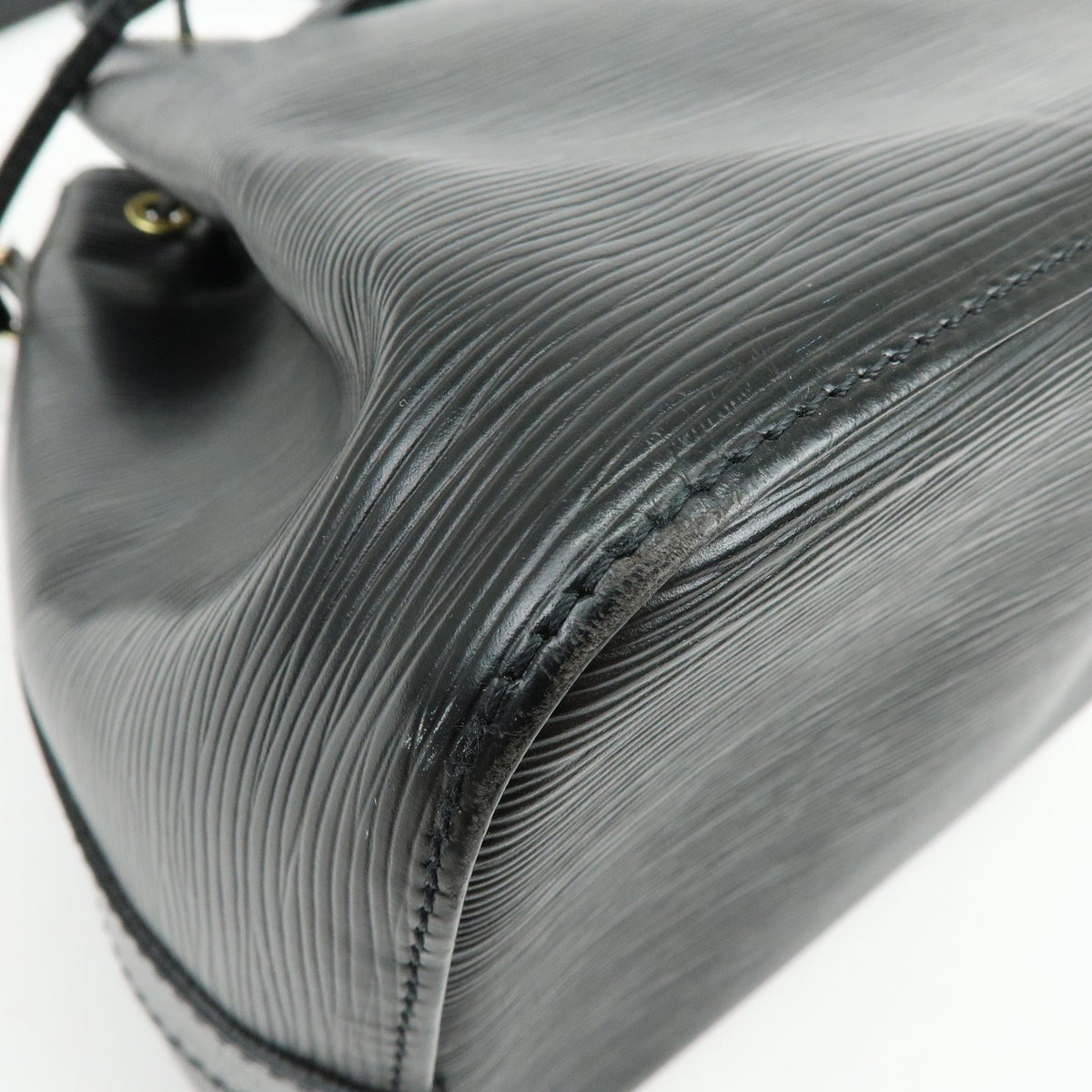 Louis Vuitton Noe Epi Leather, Black, Leather, Shoulder Bag