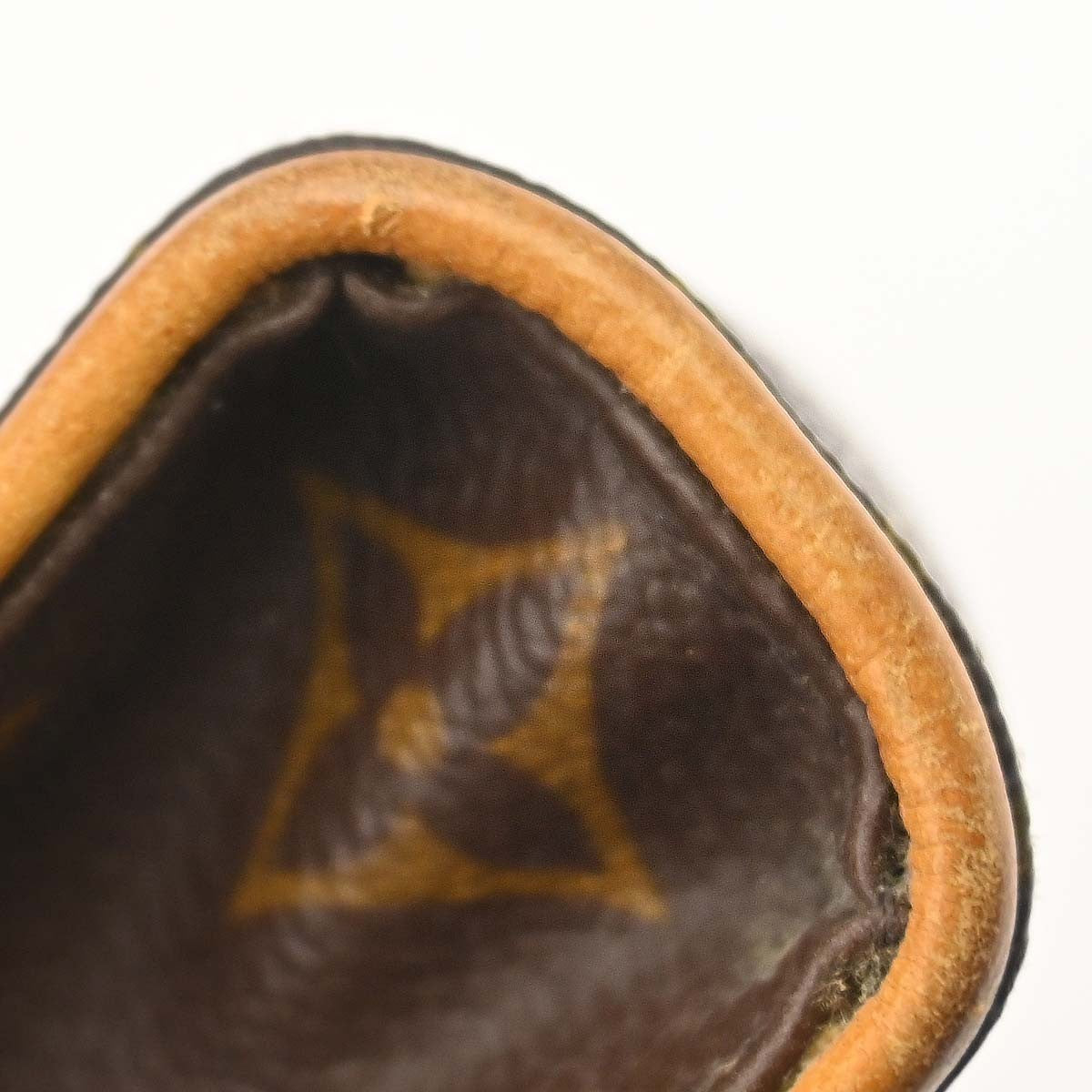 Louis Vuitton Florentine Waist Monogram Canvas, Brown, Canvas, Clutch