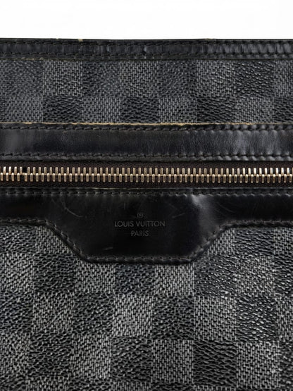 Louis Vuitton District Messenger Damier Infini Leather, Black, Leather, Shoulder Bag