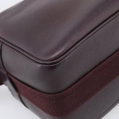 Louis Vuitton Reporter Taiga Leather, Burgundy, Leather, Shoulder Bag