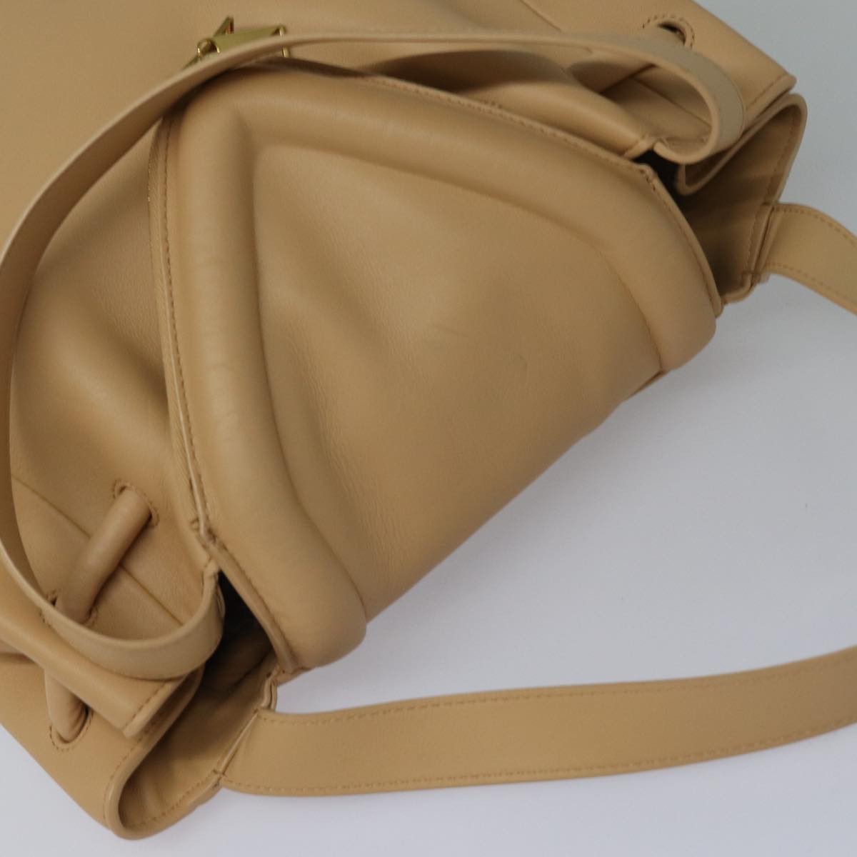 Bottega Veneta Beak Leather, Beige, Leather, Tote Bag