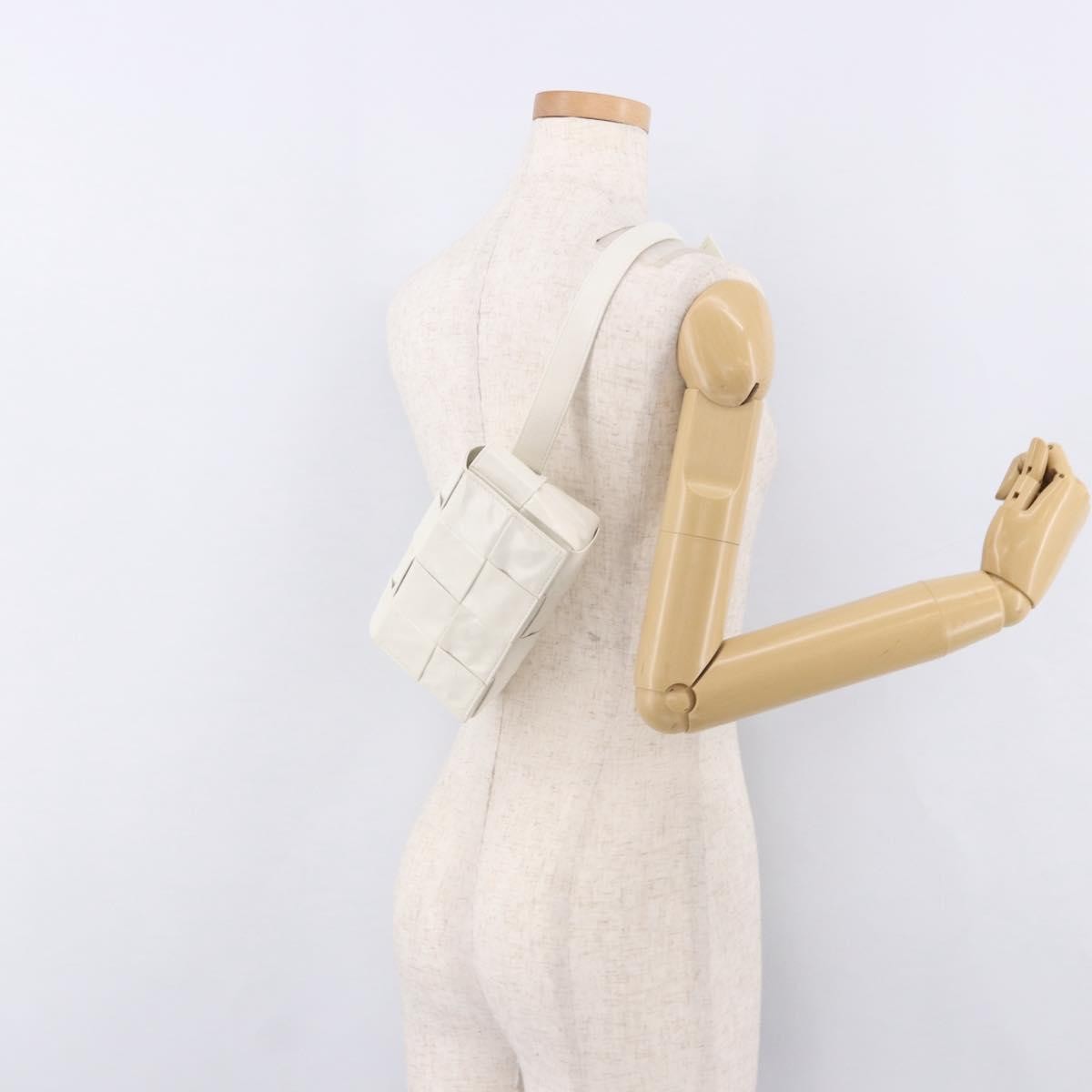 Bottega Veneta Cassette Belt Maxi Intrecciato Leather, White, Leather, Clutch