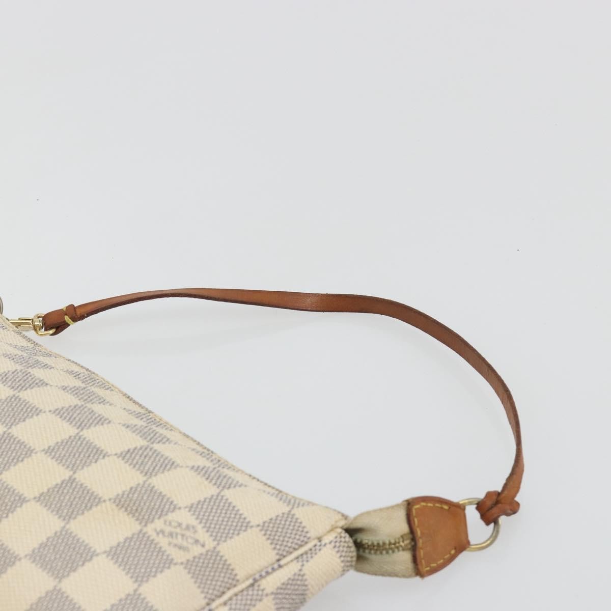 Louis Vuitton Pochette Accessoires Damier, Beige, Canvas, Clutch