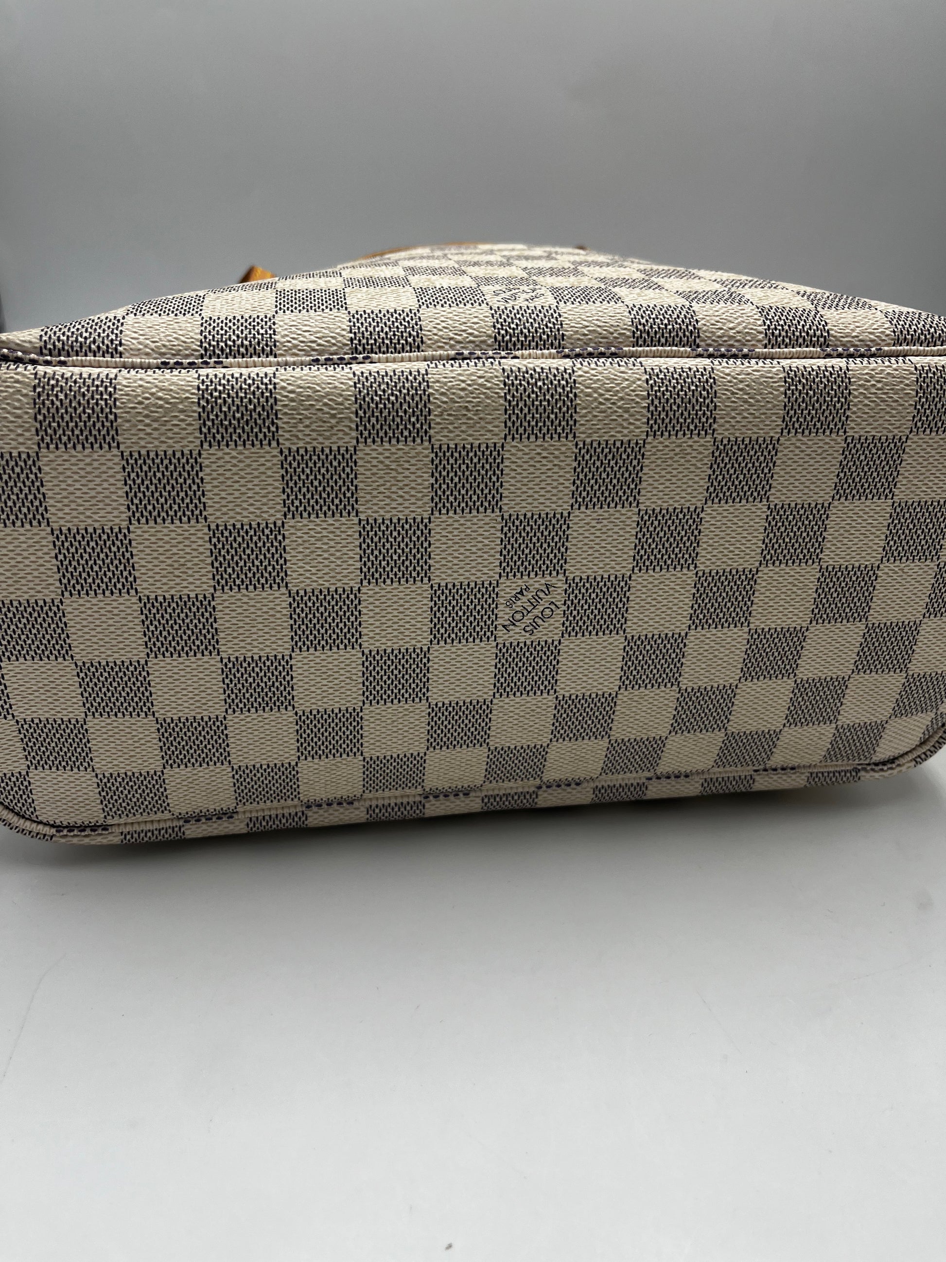 Louis Vuitton Neverfull Tote Damier, White, Canvas, Handbag