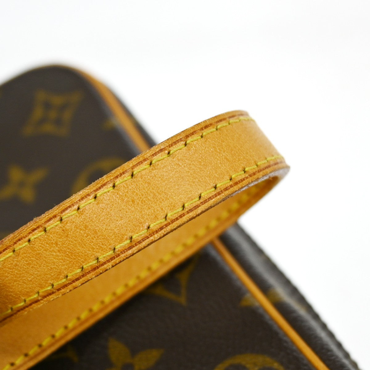 Louis Vuitton Cite Pochette Monogram Canvas, Brown, Canvas, Clutch