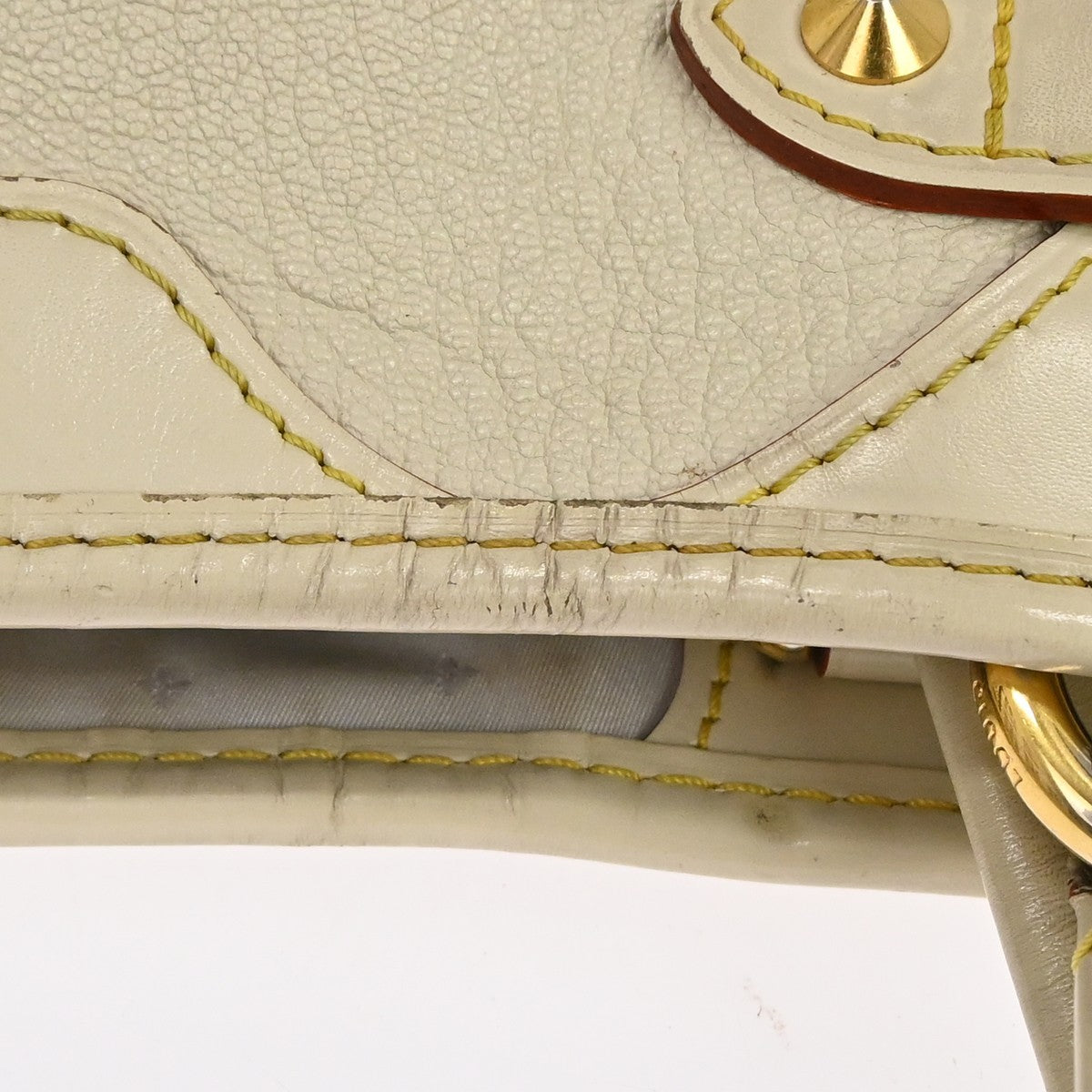 Louis Vuitton Suhali Le Majestueux Leather, White, Leather, Handbag