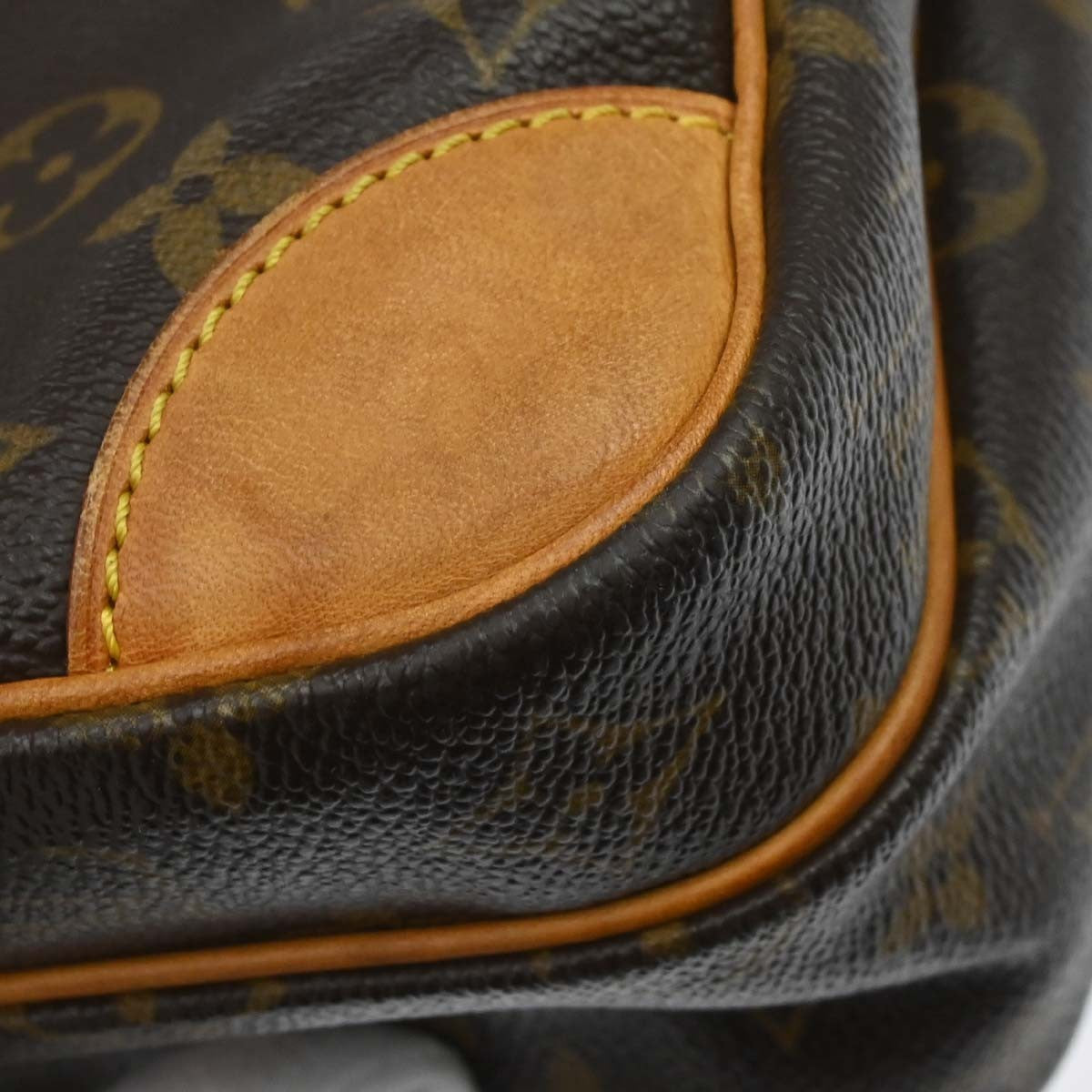 Louis Vuitton Nil Messenger Monogram Canvas, Brown, Canvas, Shoulder Bag