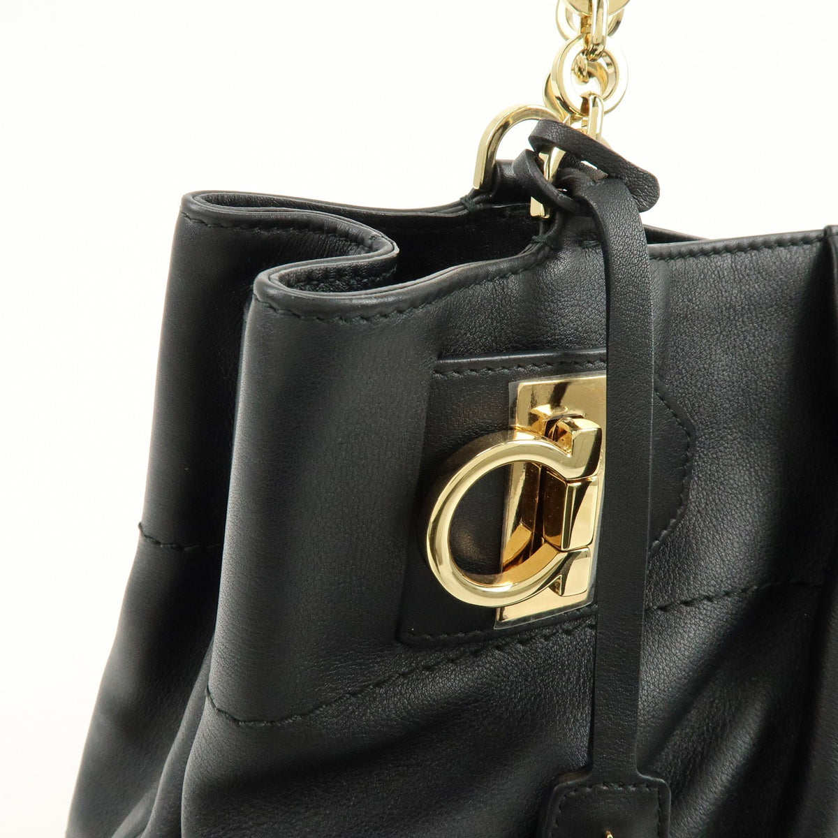 Salvatore Ferragamo W Chain Leather, Black, Leather, Tote Bag