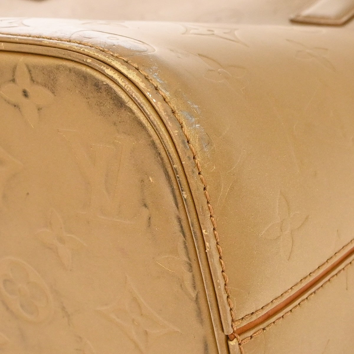 Louis Vuitton Mat Stockton Monogram Vernis, Gold, Patent Leather, Shoulder Bag