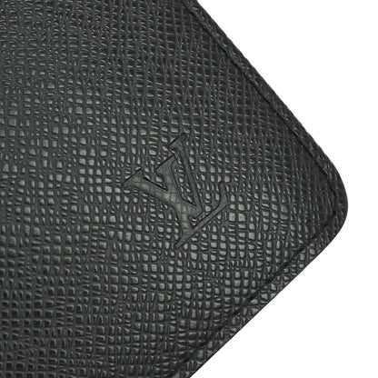 Louis Vuitton Selenga Pochette Taiga Leather, Black, Leather, Clutch