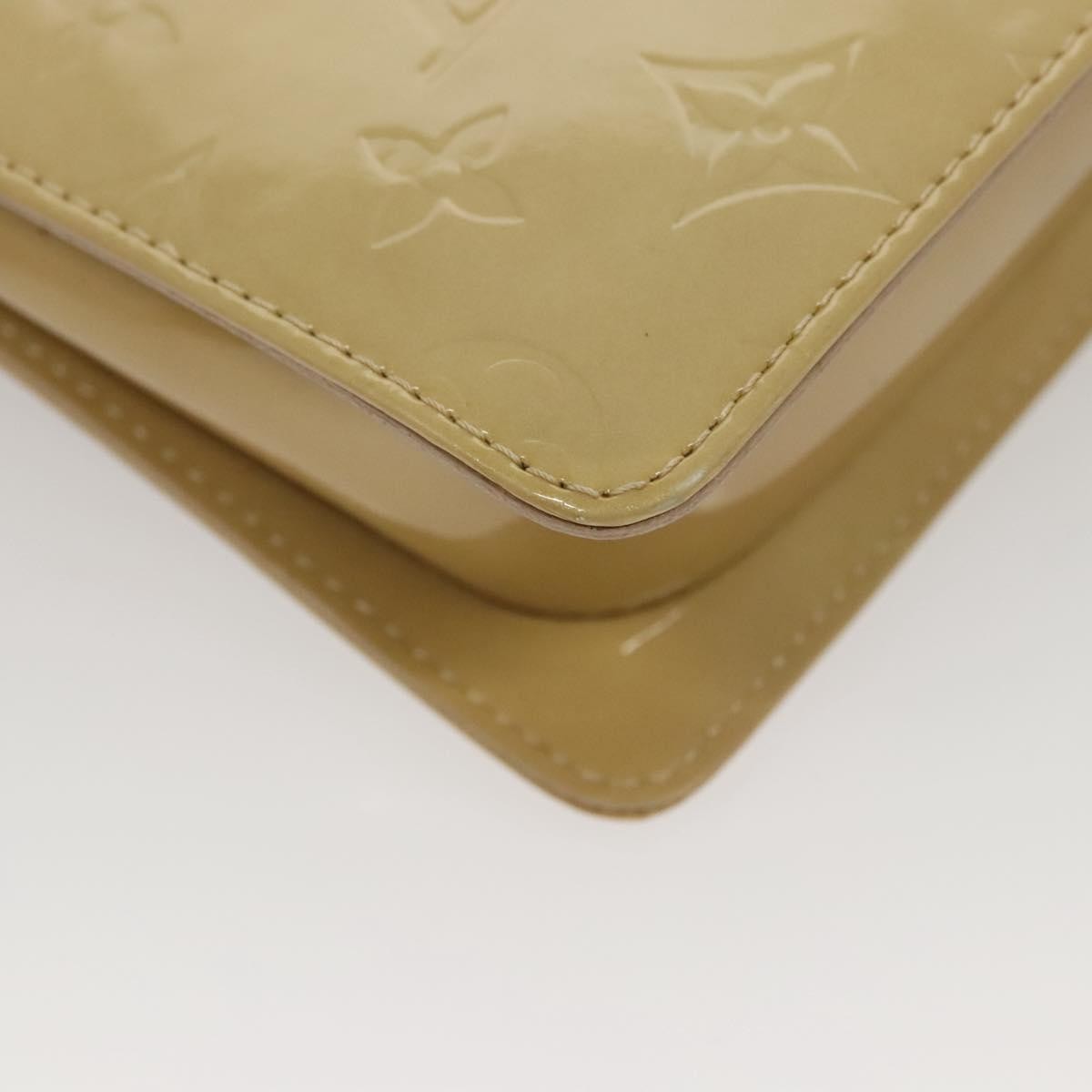 Louis Vuitton Mott Monogram Vernis, Beige, Patent Leather, Clutch
