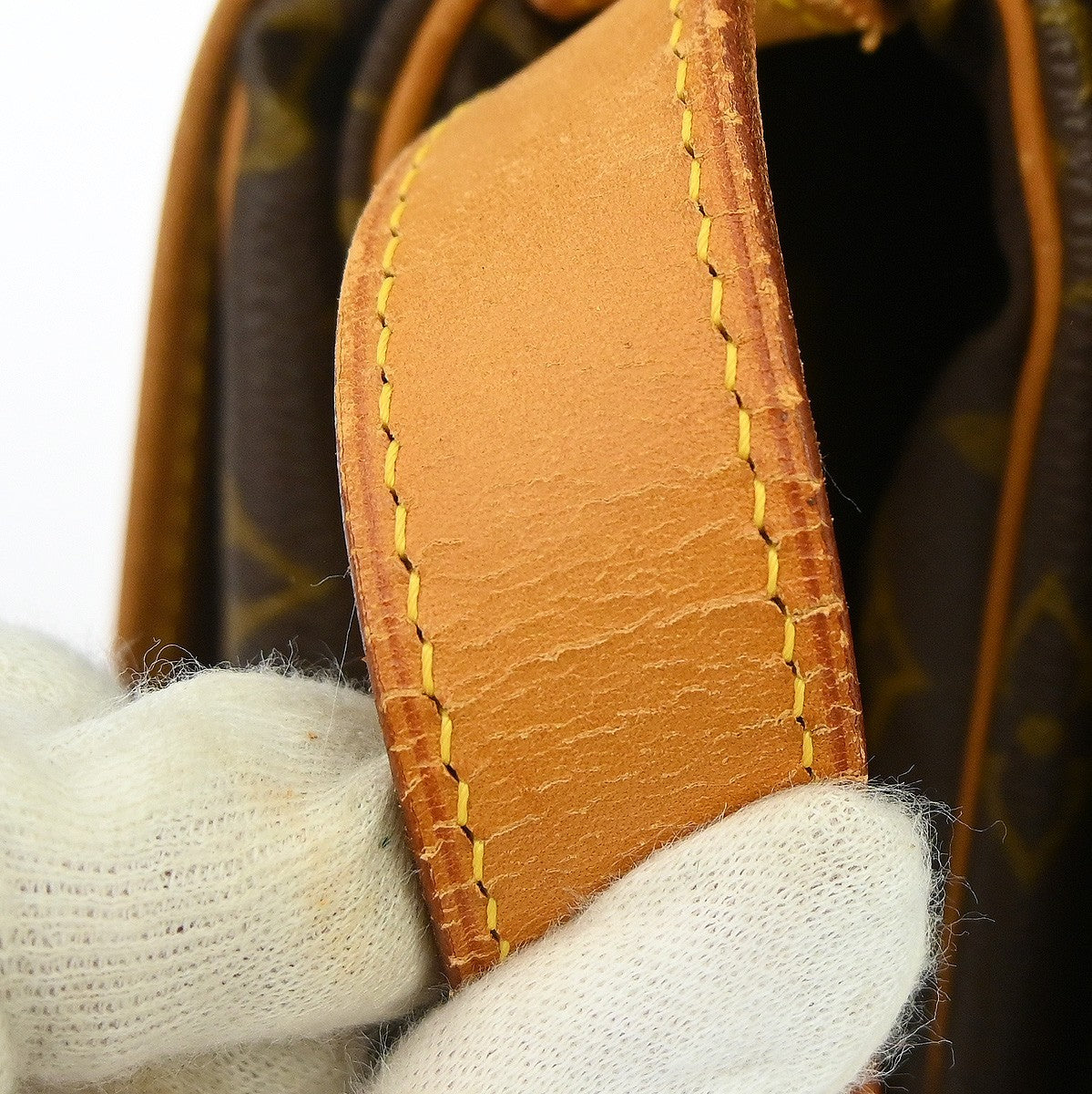 Louis Vuitton Saumur Monogram, Brown, Canvas, Shoulder Bag