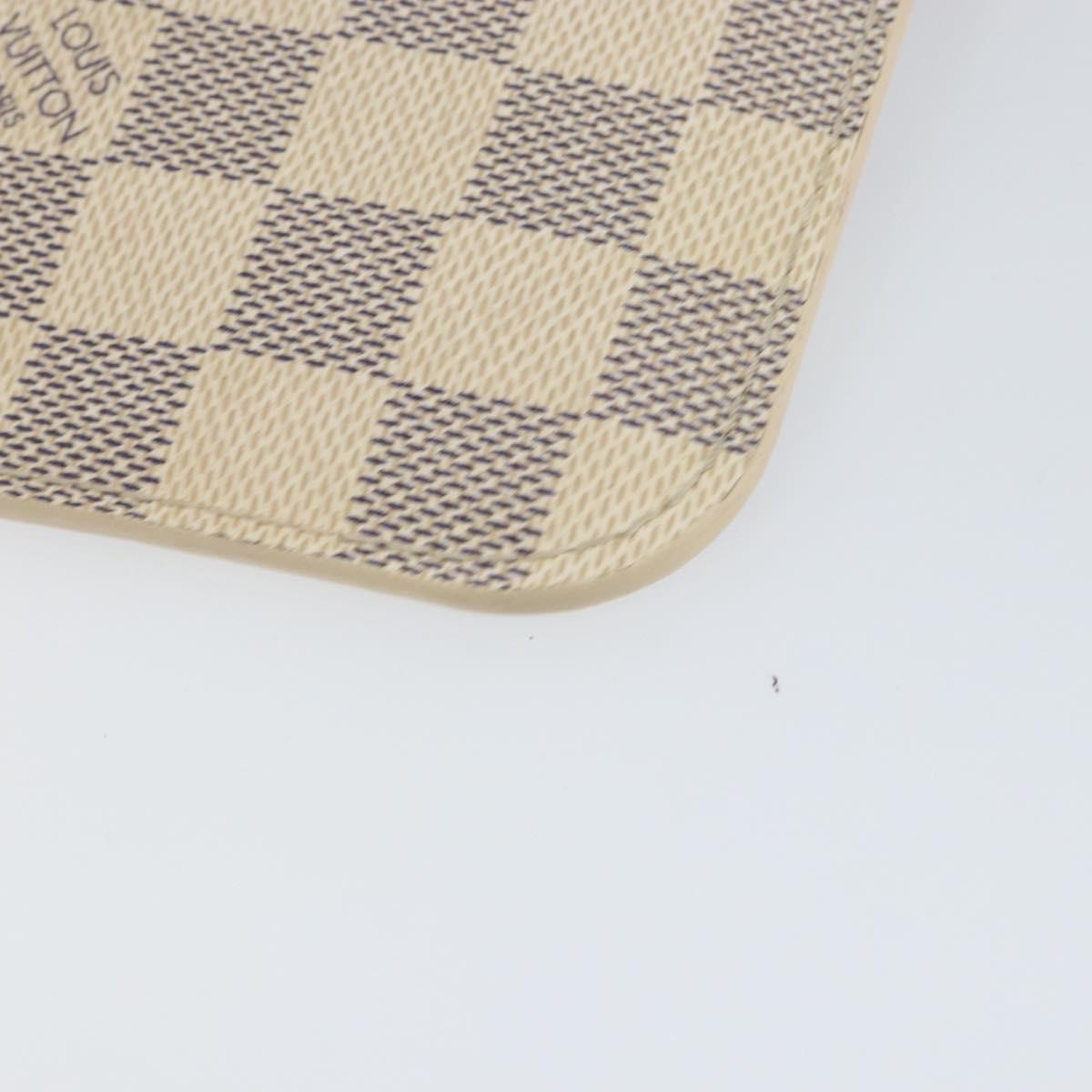 Louis Vuitton Neverfull Pochette Damier, White, Canvas, Clutch