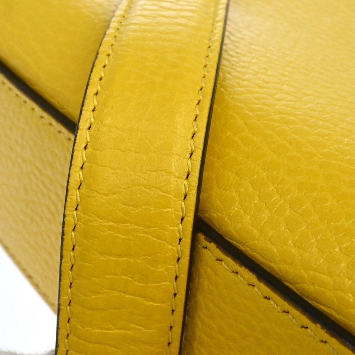 Gucci Interlocking Chain Leather, Yellow, Leather, Shoulder Bag