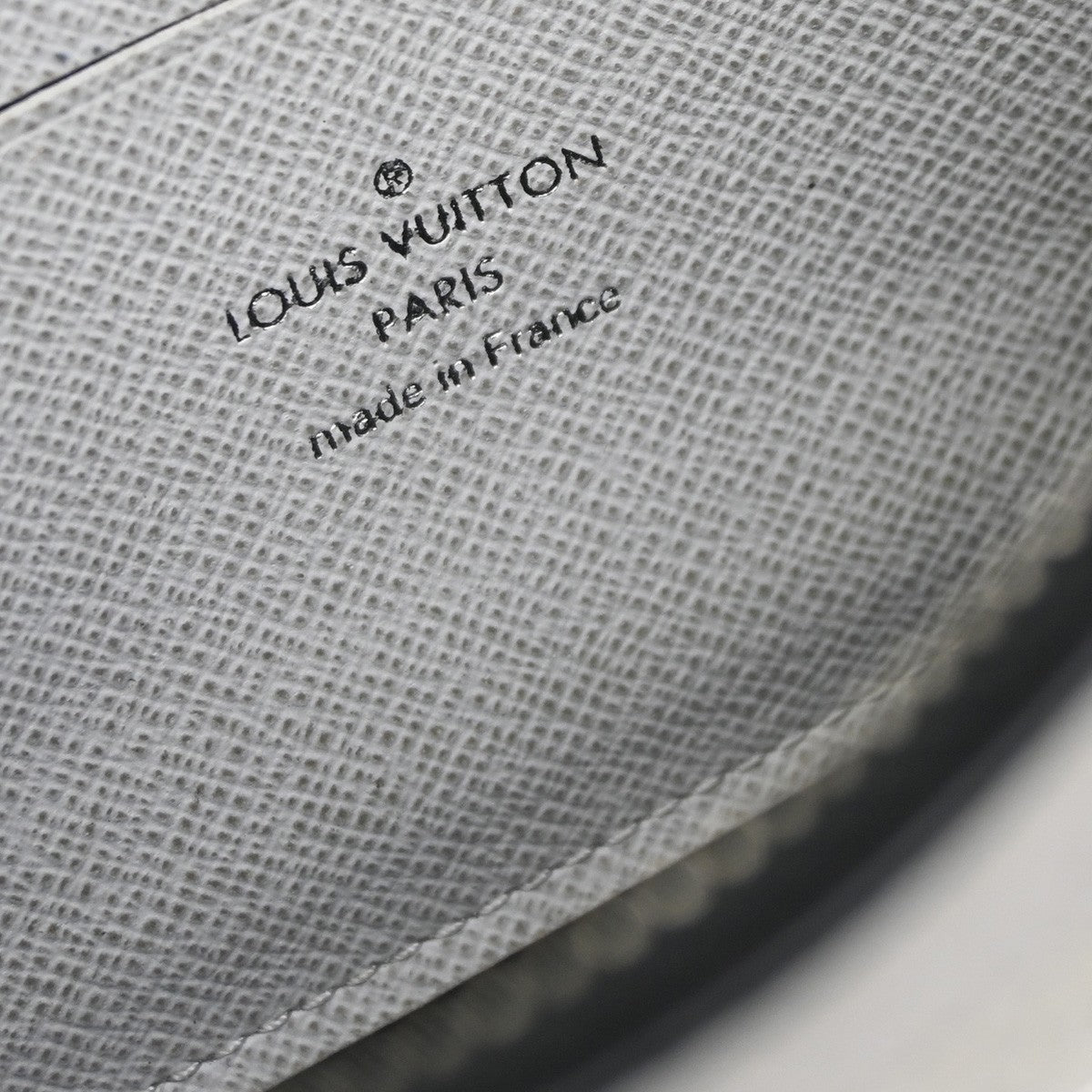 Louis Vuitton Discovery Pochette Monogram Taigarama, White, Leather, Clutch