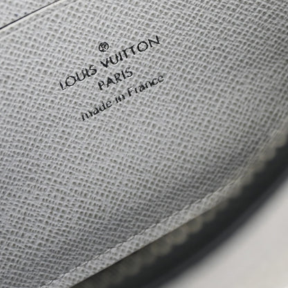Louis Vuitton Discovery Pochette Monogram Taigarama, White, Leather, Clutch