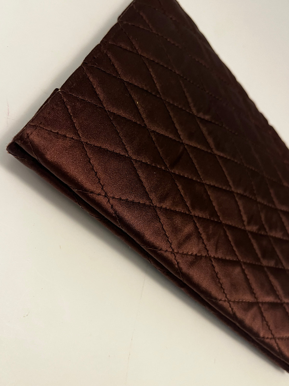 Chanel pochette vintage matelassée Satin, Burgundy, Satin, Clutch