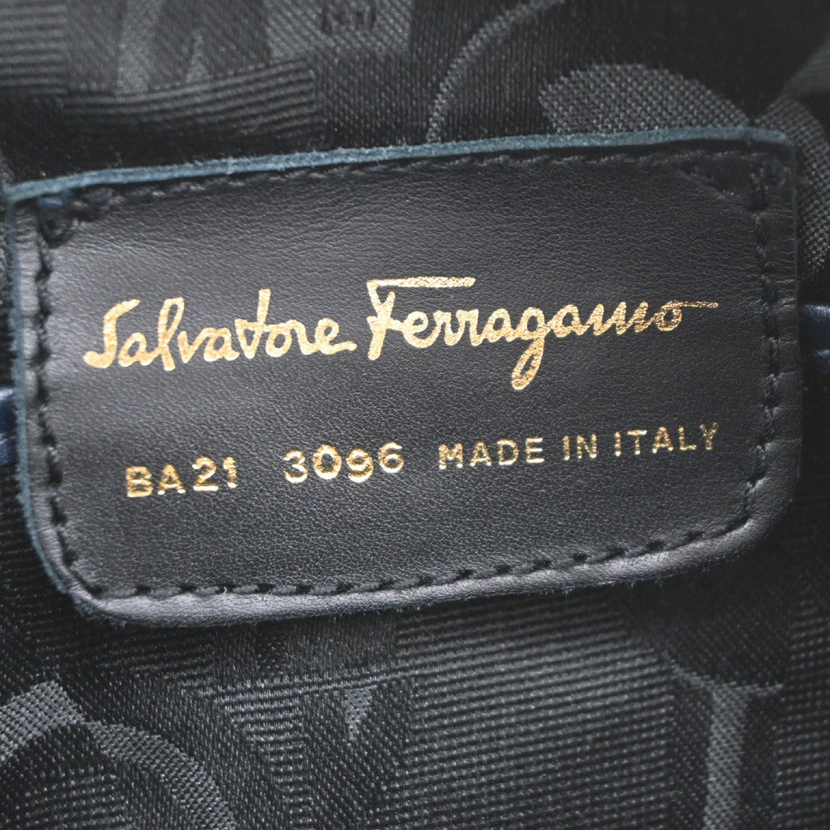 Salvatore Ferragamo Vara Bow Camera Leather, Navy, Leather, Shoulder Bag