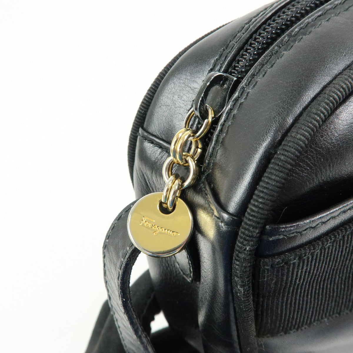 Salvatore Ferragamo Vara Bow Camera Leather, Black, Leather, Shoulder Bag