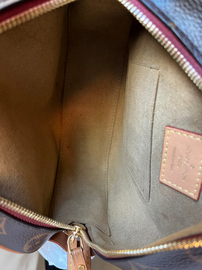 Louis Vuitton Boite Chapeau Monogram Canvas, Brown, Canvas, Clutch