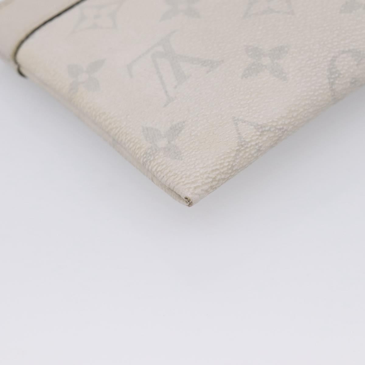 Louis Vuitton Discovery Pochette Monogram Taigarama, White, Canvas, Clutch