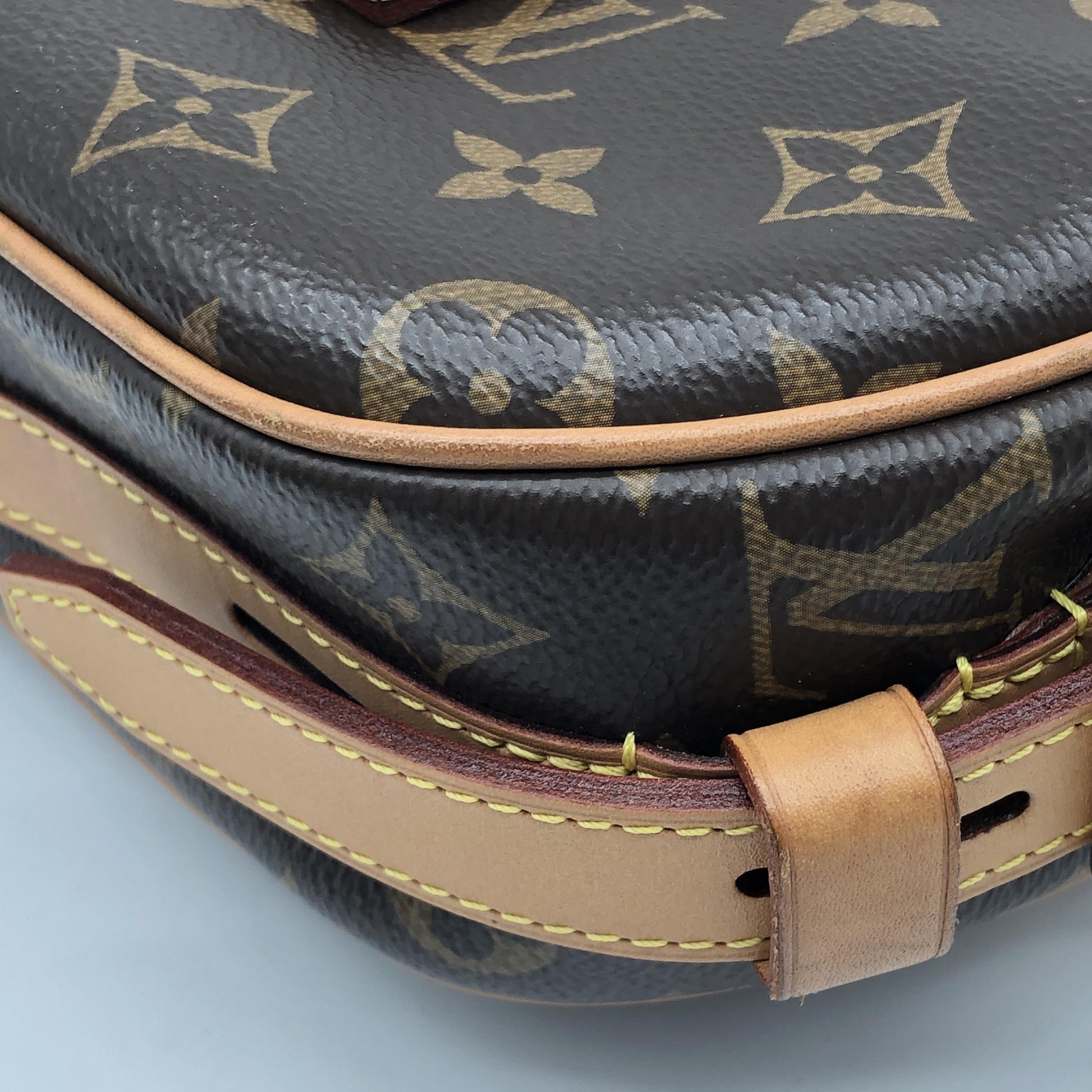 Louis Vuitton Boite Chapeau Monogram Canvas, Brown, Canvas, Clutch