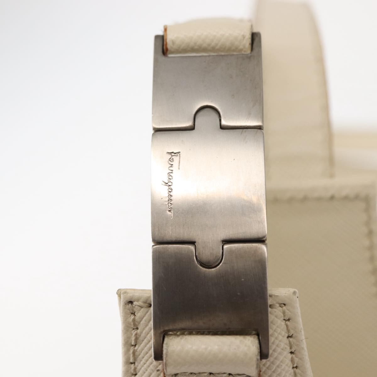 Salvatore Ferragamo Shoulder Leather, Ecru, Leather, Shoulder Bag