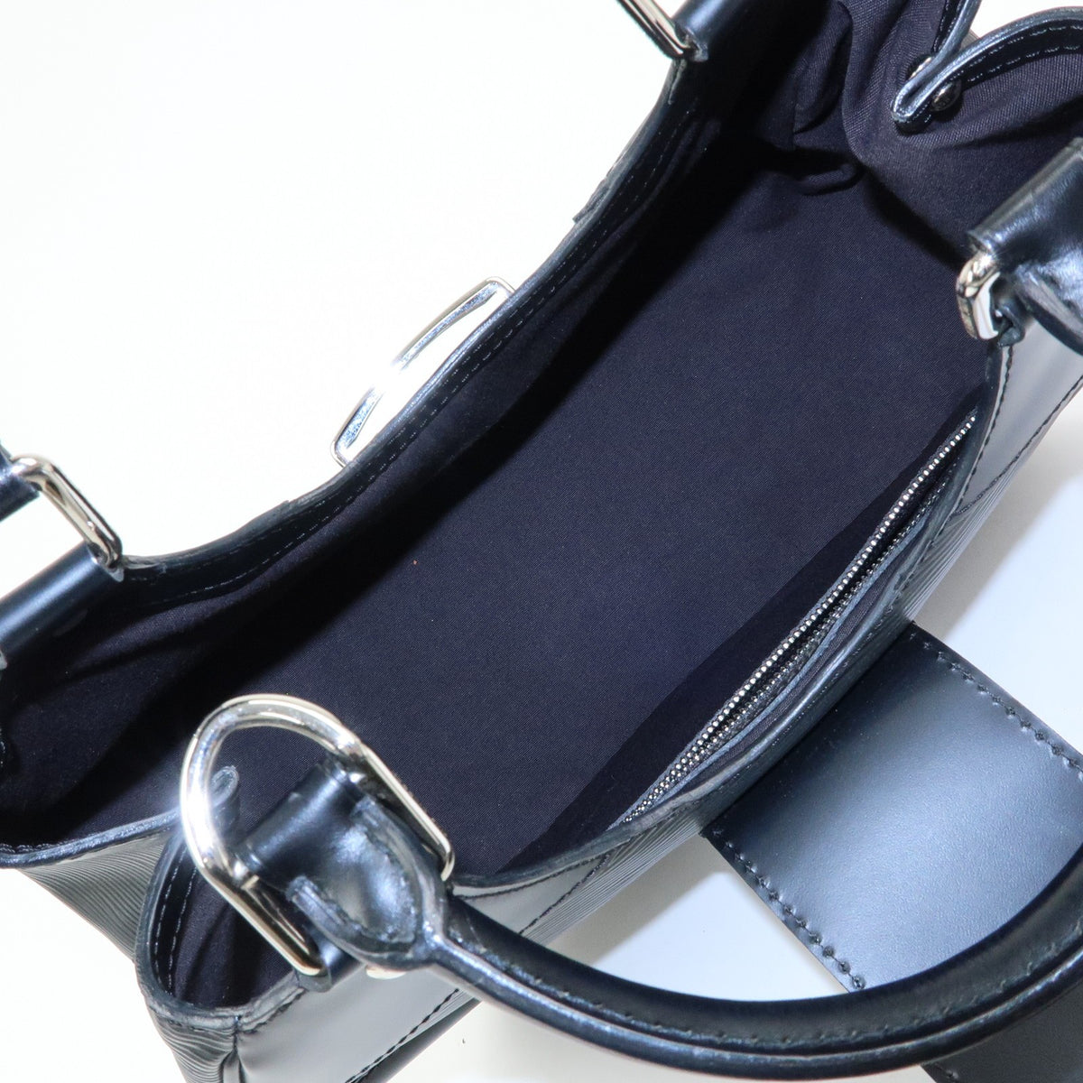 Louis Vuitton Montaigne Sac Epi Leather, Black, Leather, Handbag