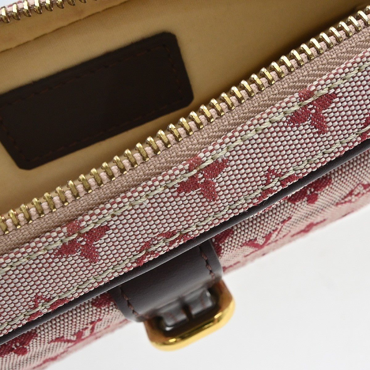 Louis Vuitton Juliette Mini Lin, Red, Canvas, Shoulder Bag