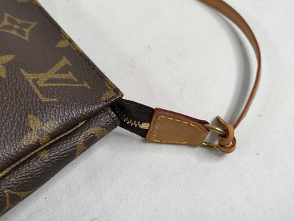 Louis Vuitton Pochette Accessoires Monogram Canvas, Brown, Canvas, Clutch