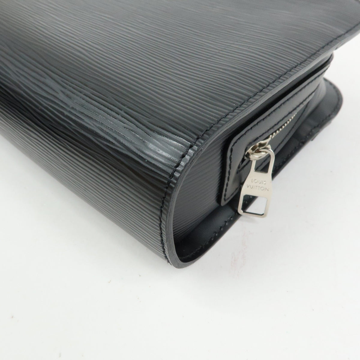 Louis Vuitton Hoche Clutch Epi Leather, Black, Leather, Clutch