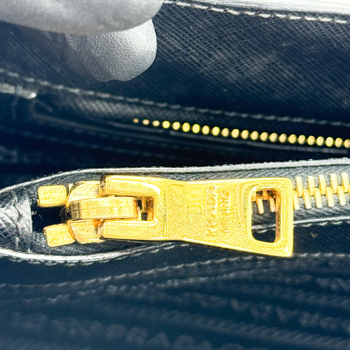 Prada Galleria  Strap Leather, Black, Leather, Handbag