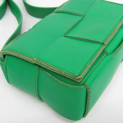 Bottega Veneta Cassette Maxi Intrecciato Leather, Green, Leather, Clutch