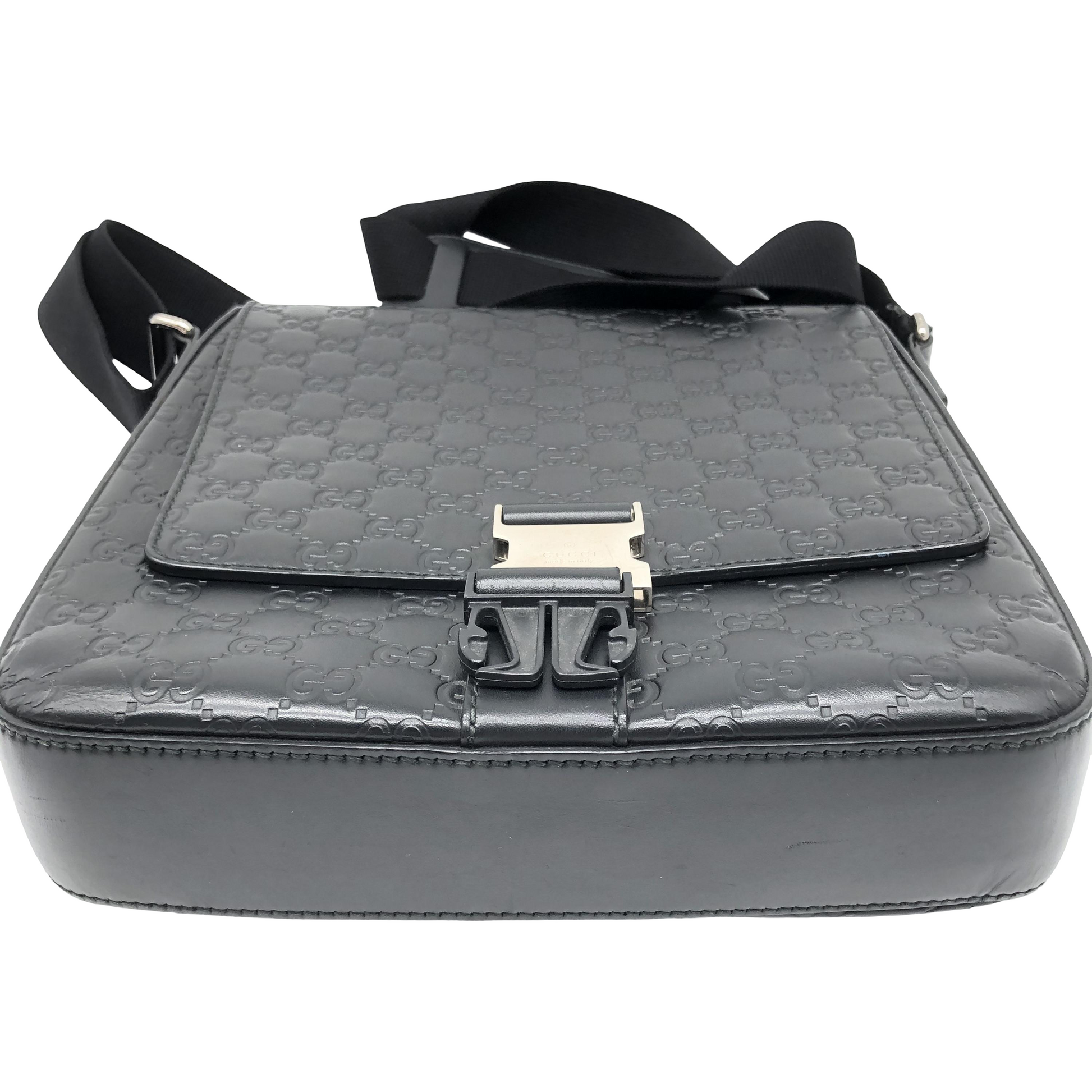 Gucci Buckle Flap Messenger Guccissima Leather, Black, Leather, Shoulder Bag