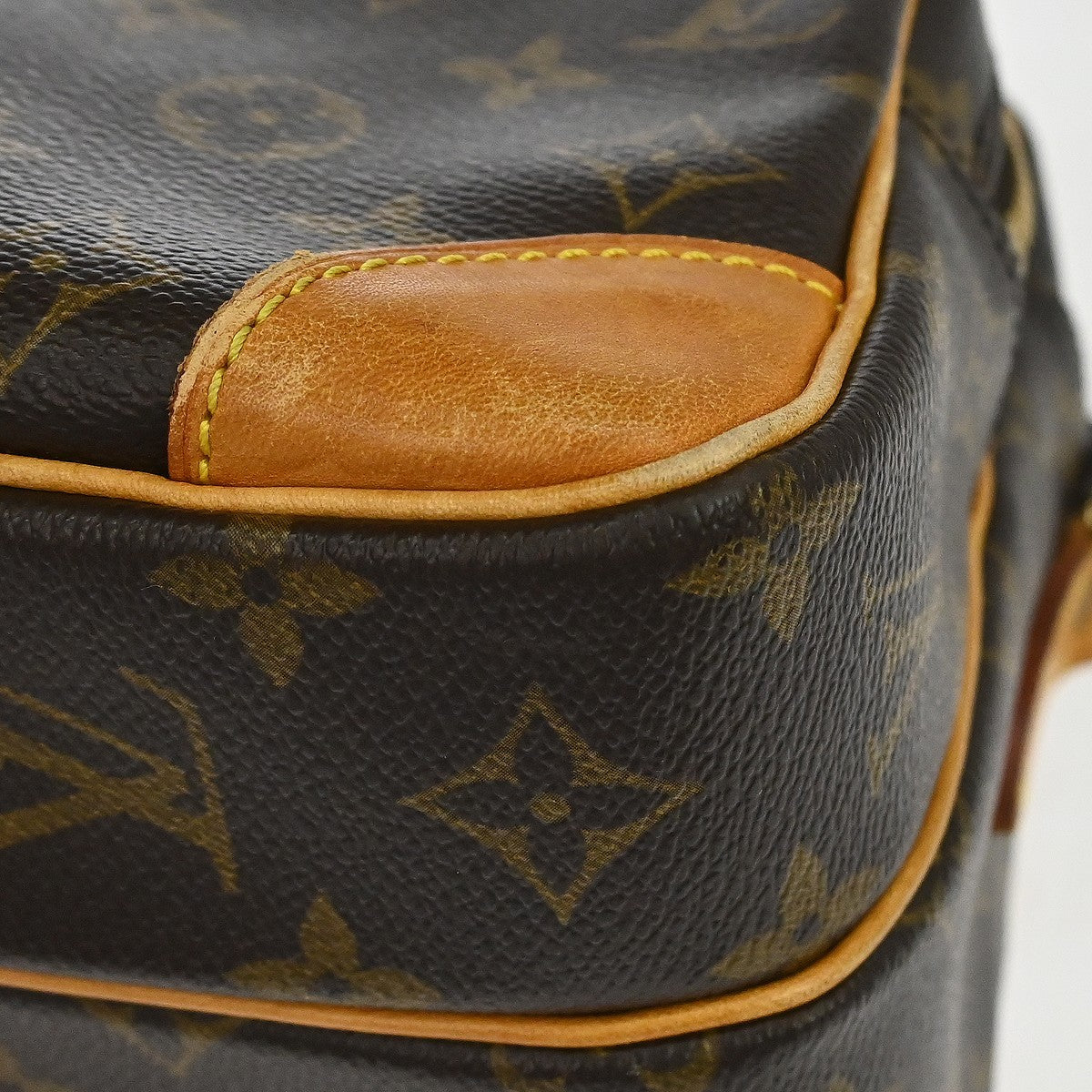 Louis Vuitton Nil Messenger Monogram Canvas, Brown, Canvas, Handbag