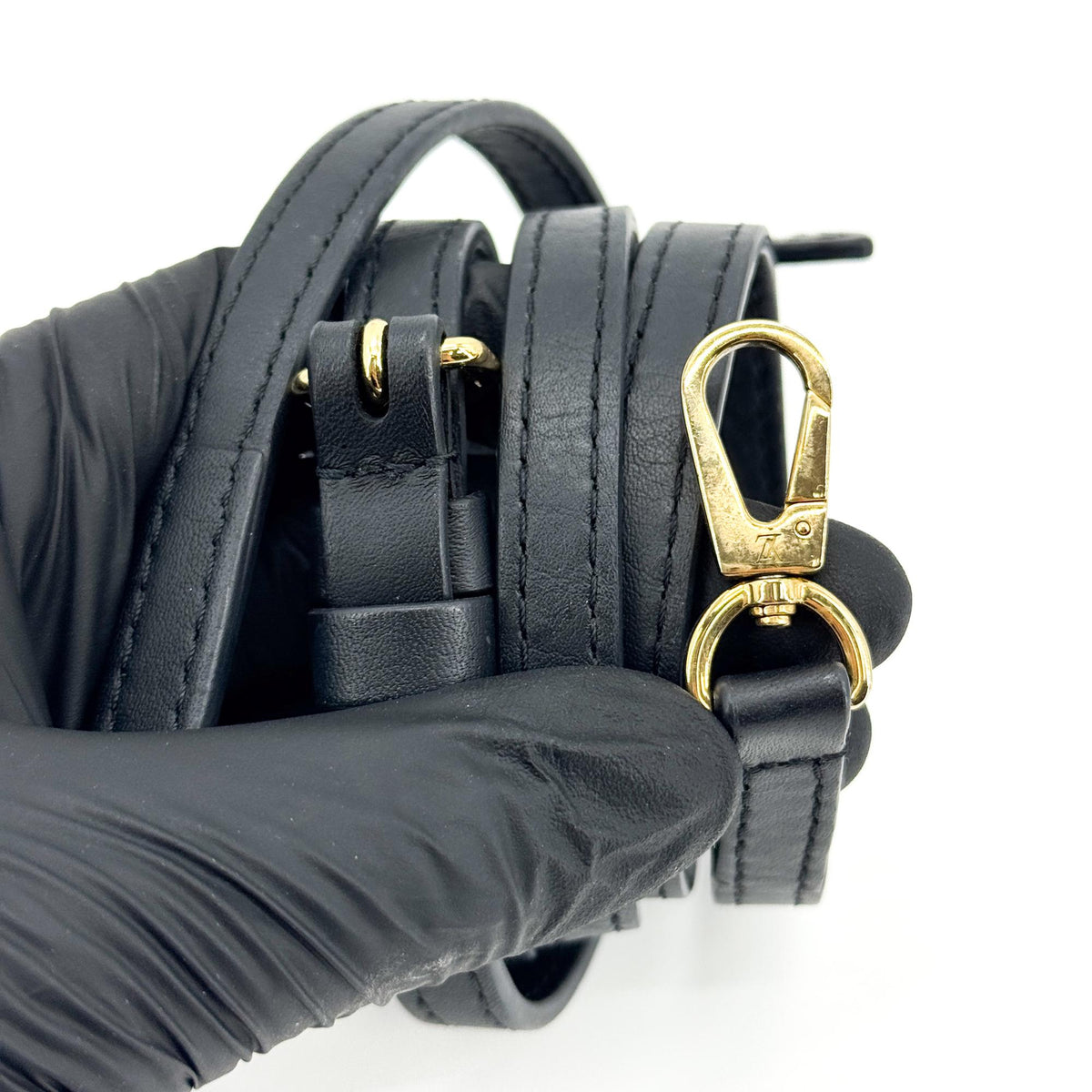Louis Vuitton Locky Monogram Canvas with Leather, Black, Canvas, Handbag