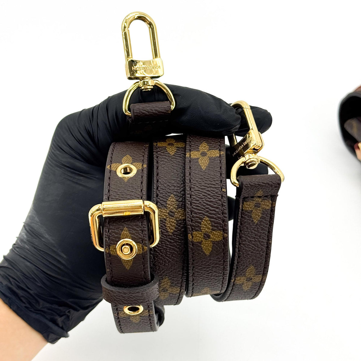 Louis Vuitton Pochette Metis Monogram Canvas, Brown, Canvas, Clutch