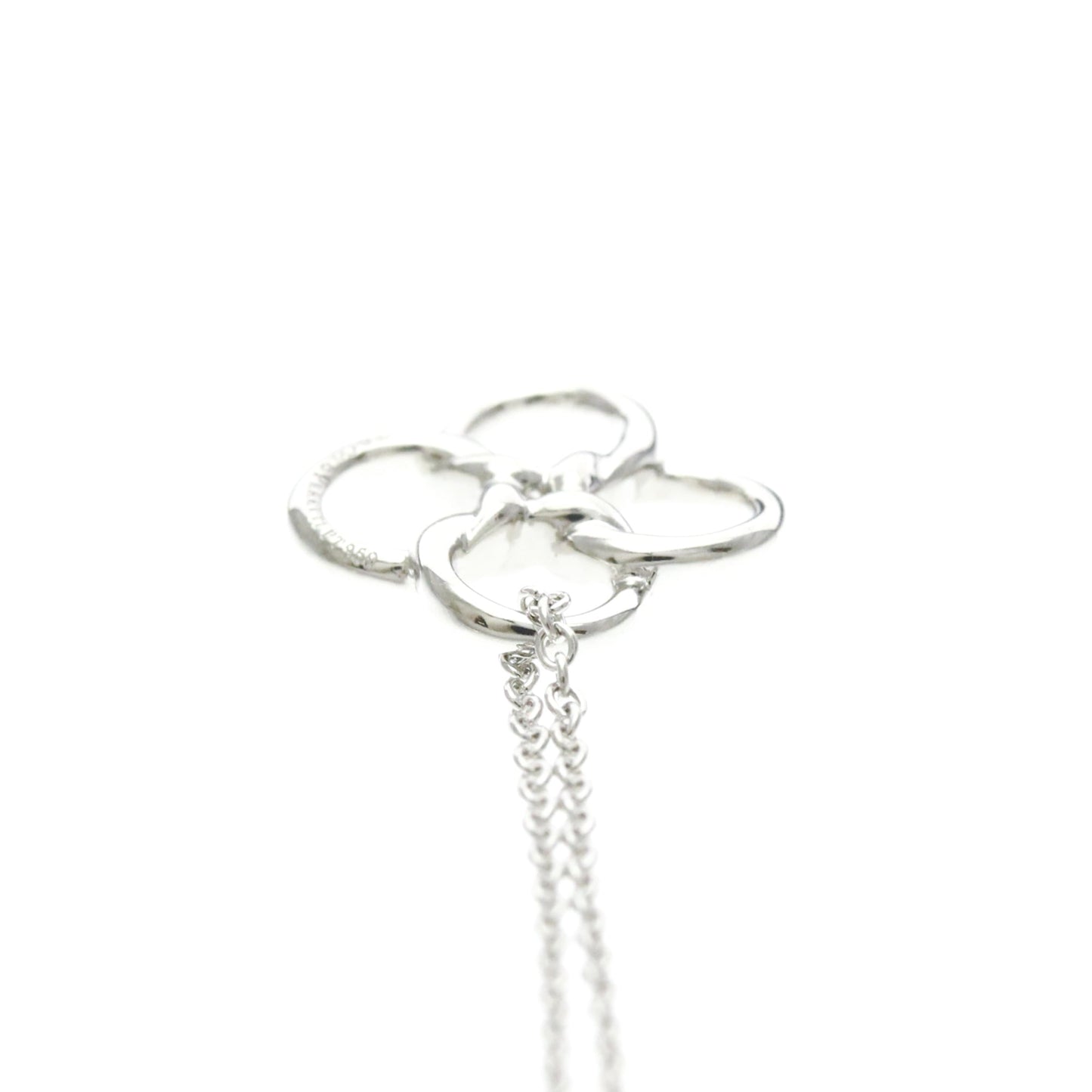 Tiffany & Co. Elsa Peretti Quadrifoglio Pendant Platinum, Silver, Platinum, Necklace