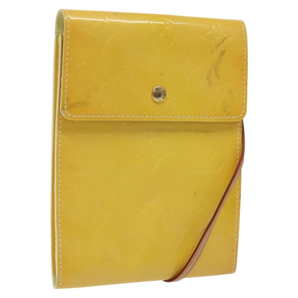 Louis Vuitton Kenmare Shoulder Patent leather, Yellow, Patent Leather, Clutch