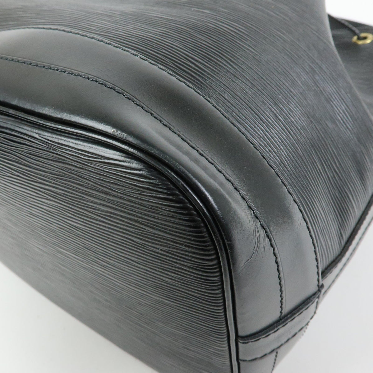 Louis Vuitton Noe Epi Leather, Black, Leather, Shoulder Bag