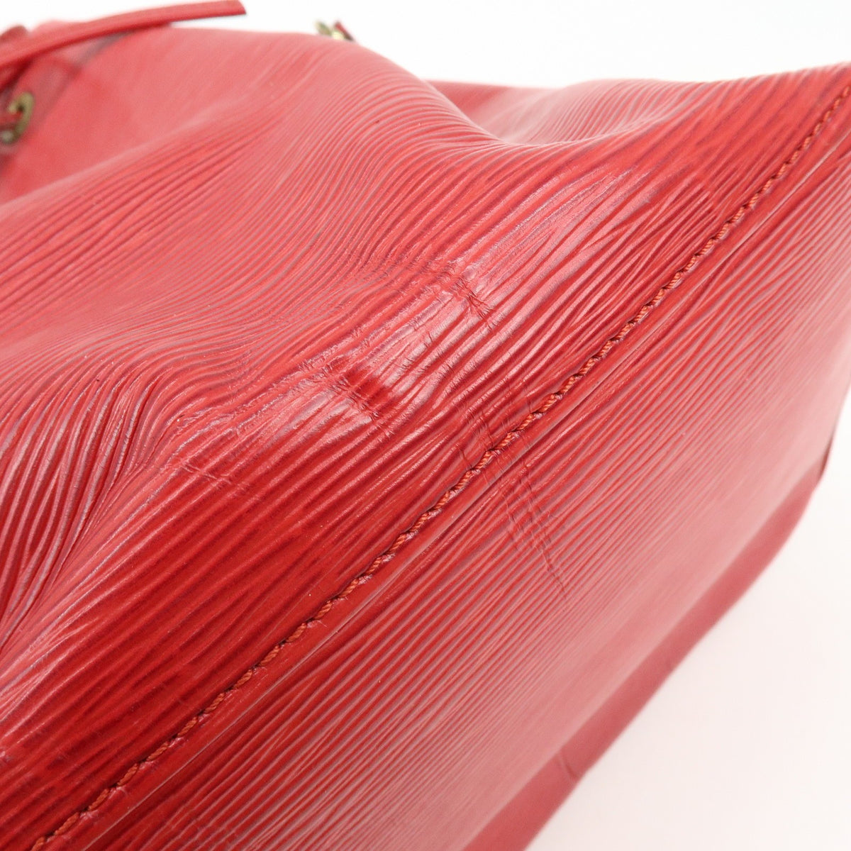Louis Vuitton Petit Noe Epi Leather, Red, Leather, Handbag