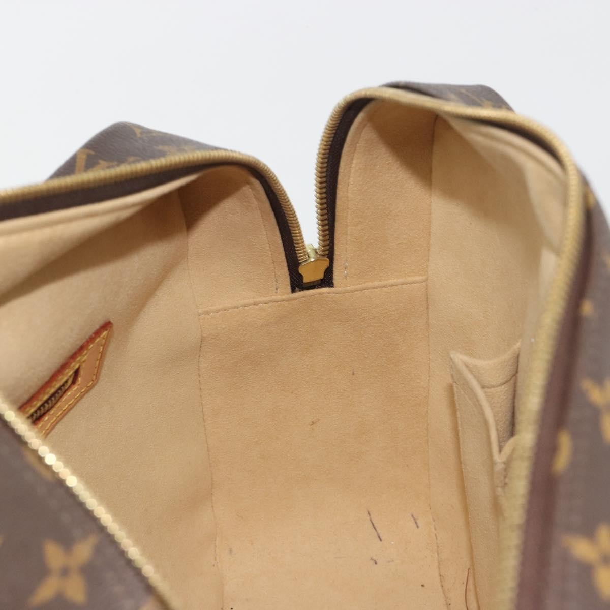 Louis Vuitton Cite Monogram Canvas, Brown, Canvas, Handbag