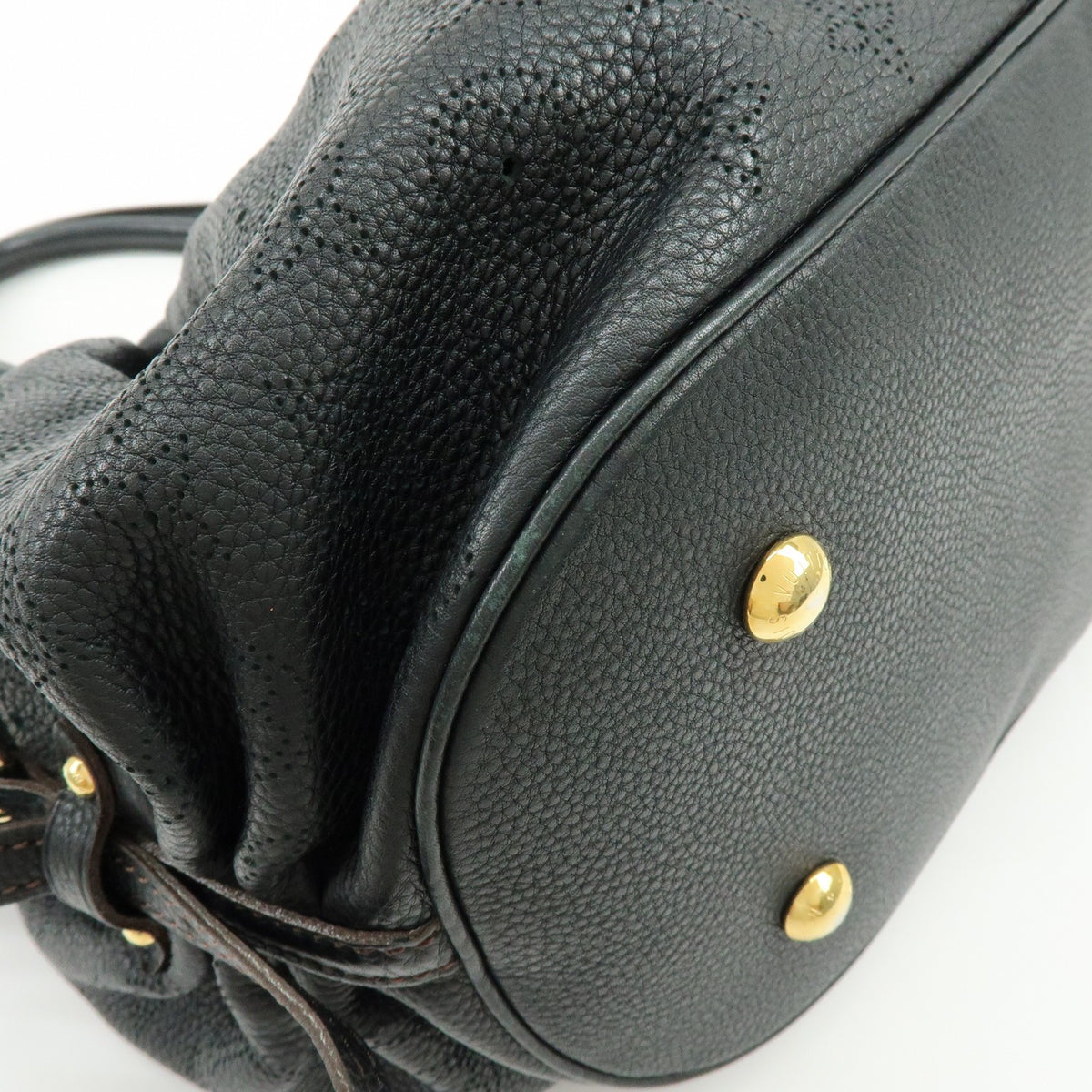 Louis Vuitton L Hobo Mahina Leather, Black, Leather, Shoulder Bag
